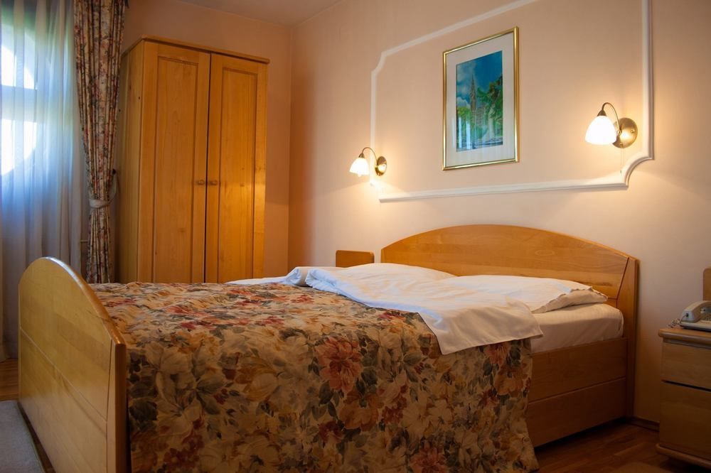 Hotell Vienna 3*