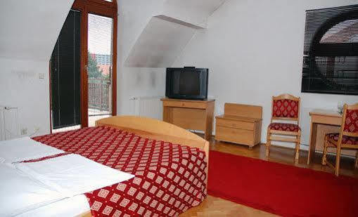 Hotell Vienna 3*